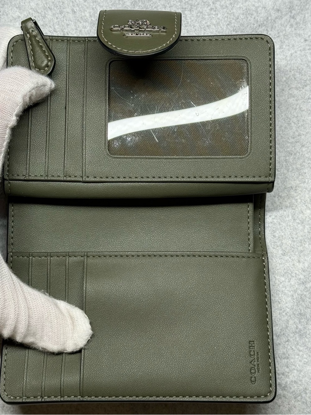 Coach Olive Saffiano Crossbody Bag with Adjustable Strap and wallet - Picture 13 of 15